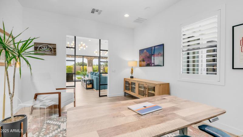 Office / Flex Space