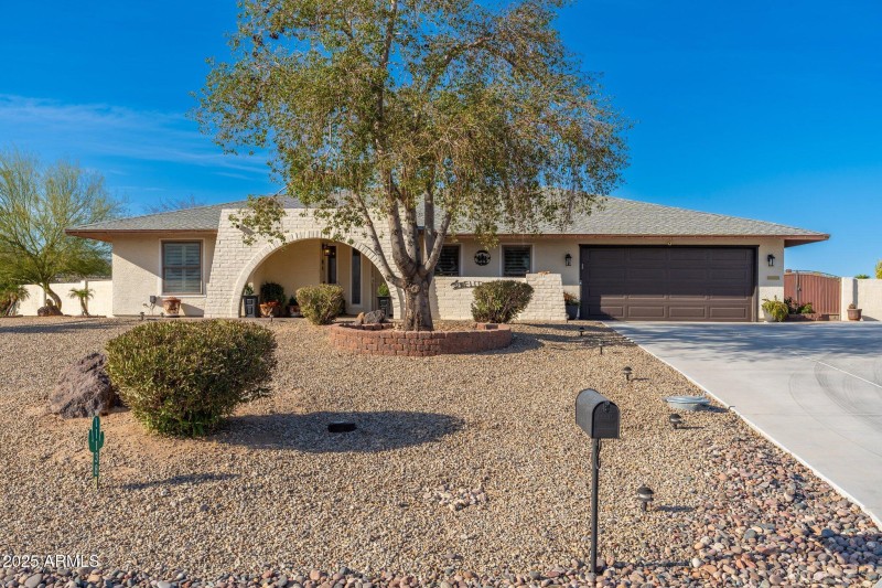 11138 W Hatcher Rd - 01
