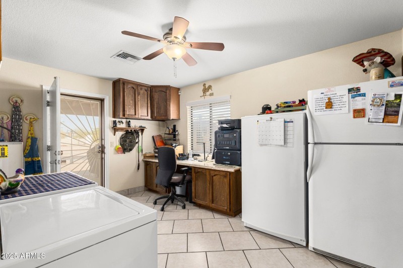 11138 W Hatcher Rd - 26
