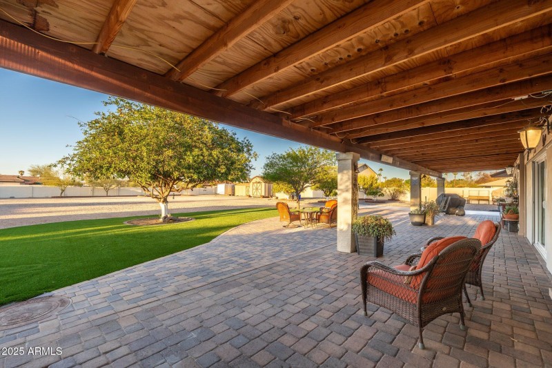 11138 W Hatcher Rd - 29