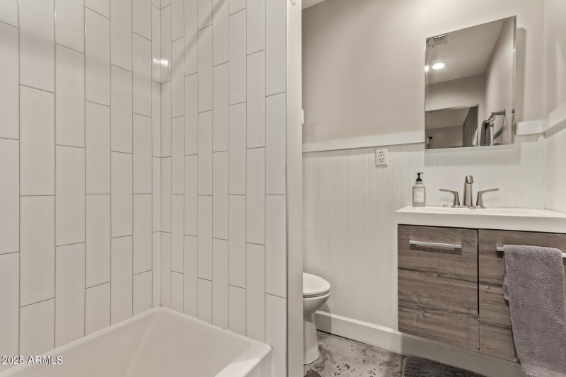 23 Shaw Butte