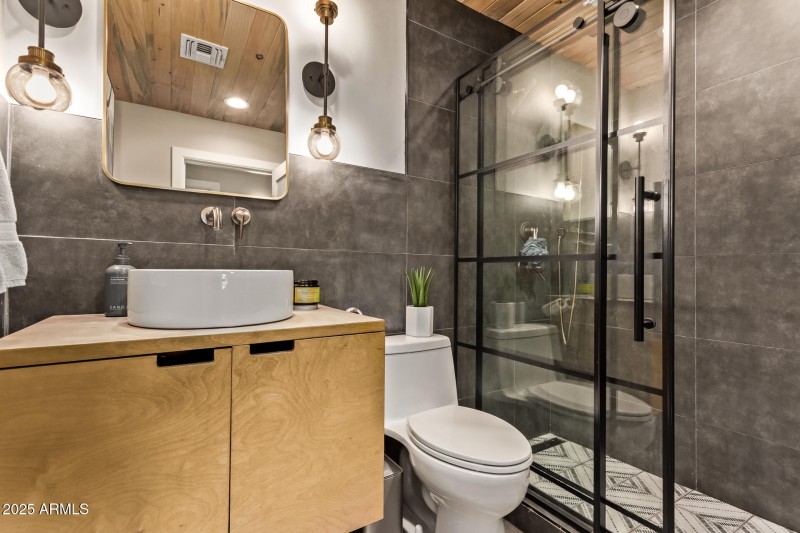 28 Shaw Butte