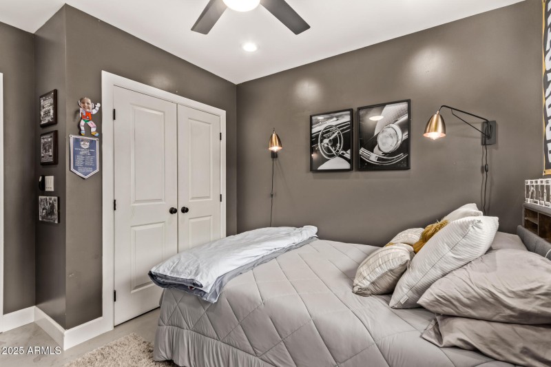 30 Shaw Butte