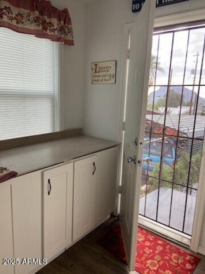 225 N Lobb Ave -2