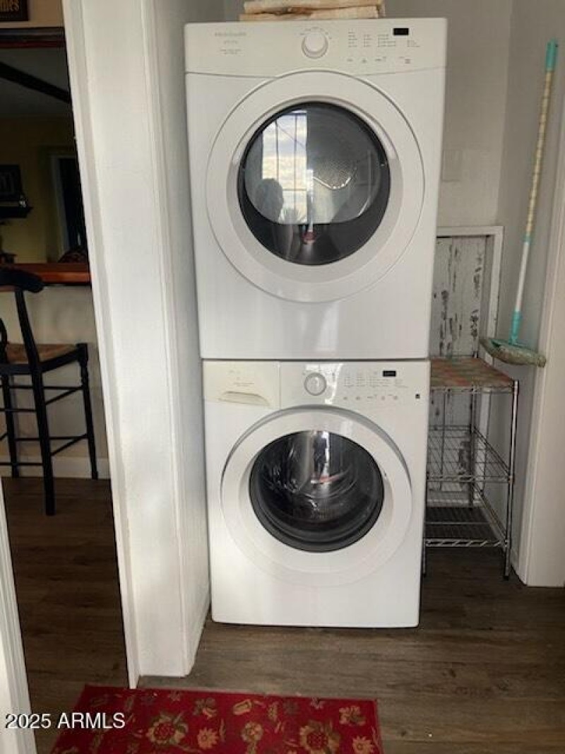 225 N Lobb Ave -4