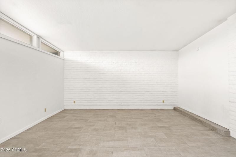 7604 N 46th Ave - 10