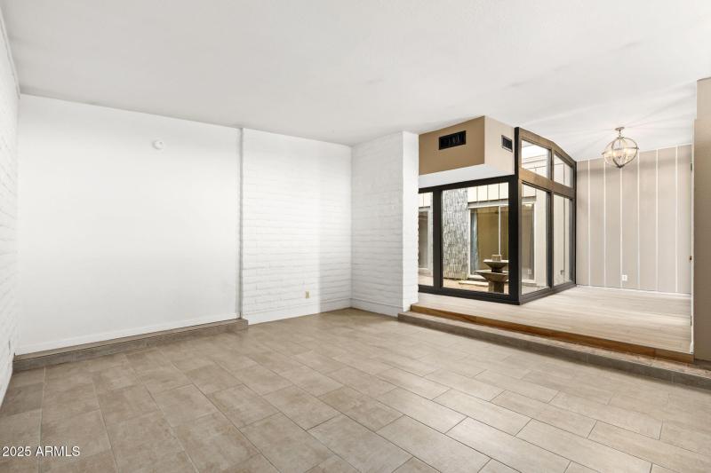 7604 N 46th Ave - 12