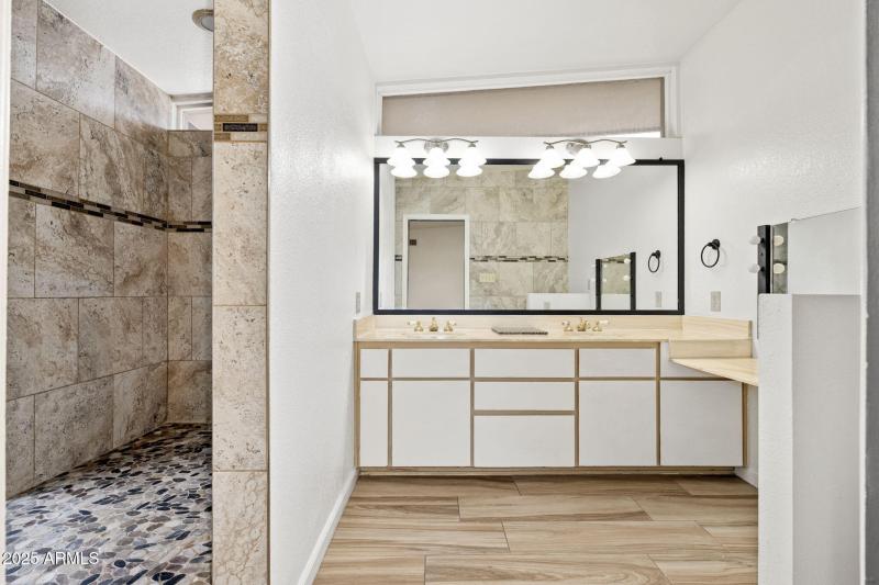 7604 N 46th Ave - 29