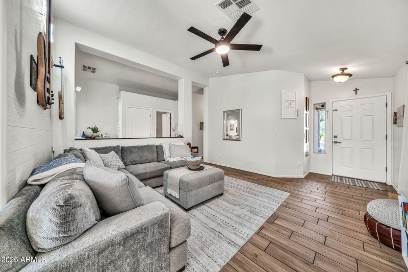 14817 W Redfield Rd-5