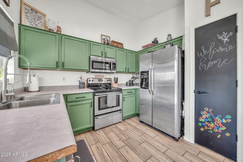 14817 W Redfield Rd-10