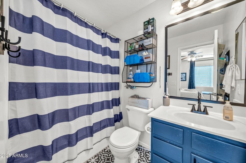 14817 W Redfield Rd-14