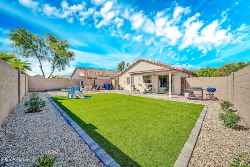 14817 W Redfield Rd-30