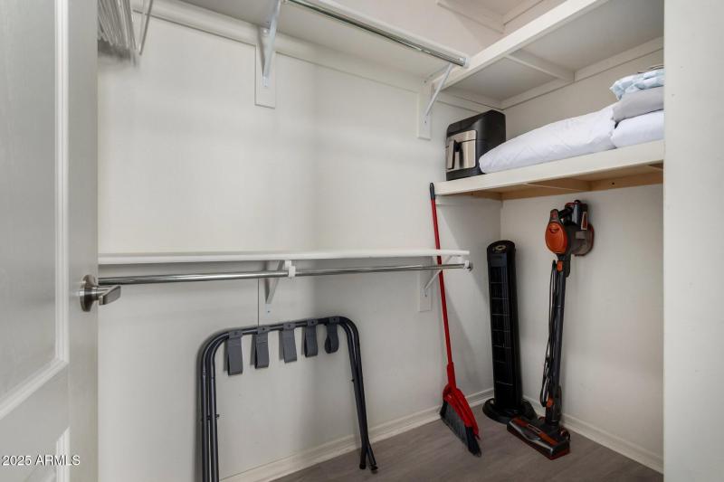 GUEST BEDROOM CLOSET