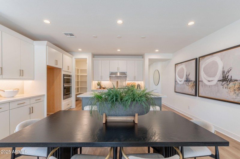 Casual Dining Area