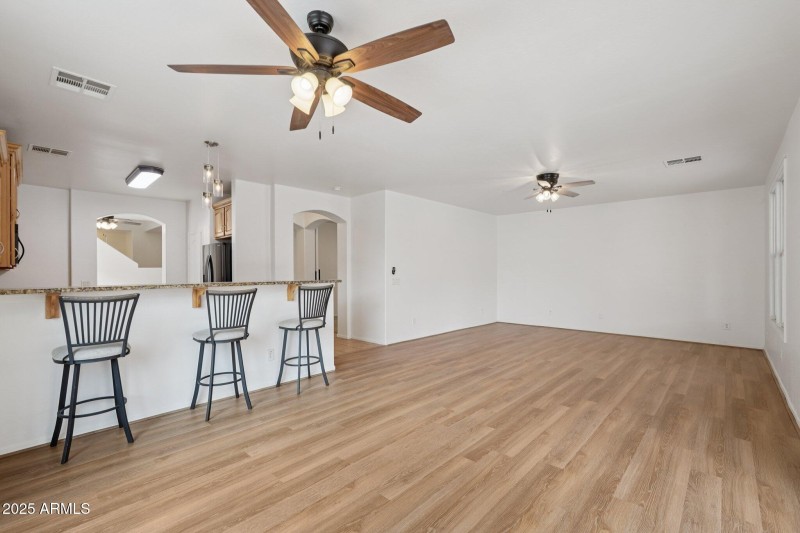 9-web-or-mls-N 292nd Ln-S1110-009