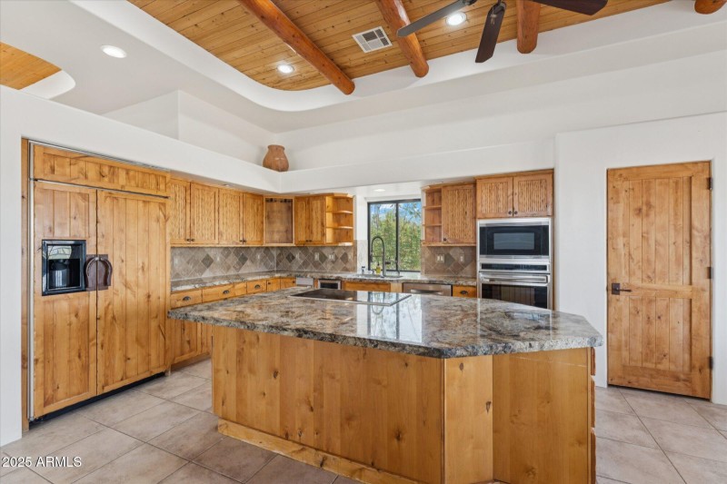 14-27722 N 164th St - 116