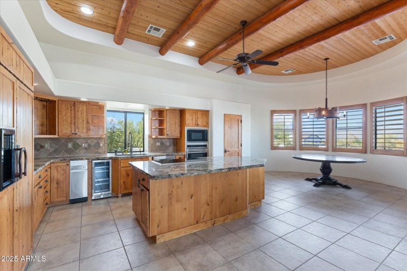 16-27722 N 164th St - 128