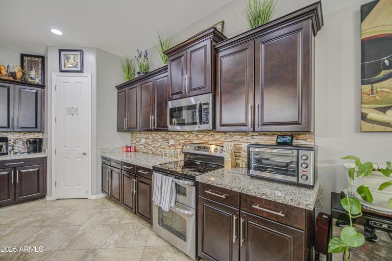 Kitchen 7