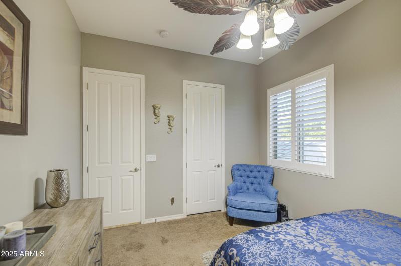 Bedroom 2-pic 2