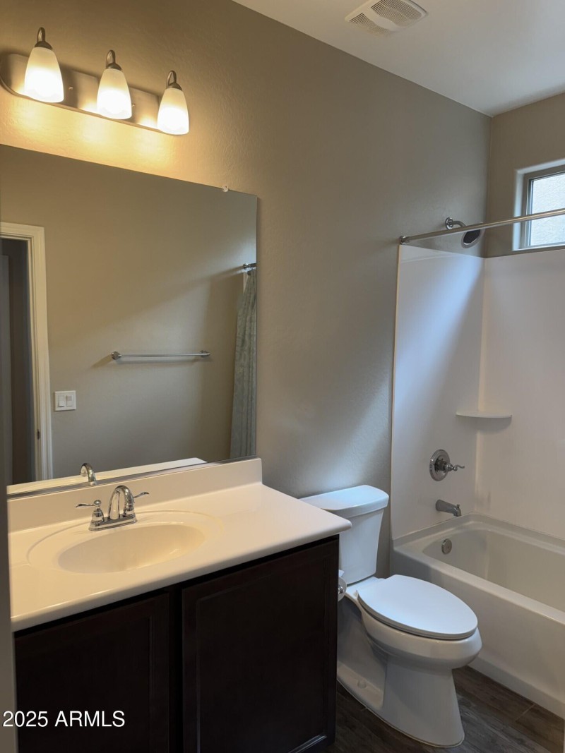 EXTRA BATHROOM