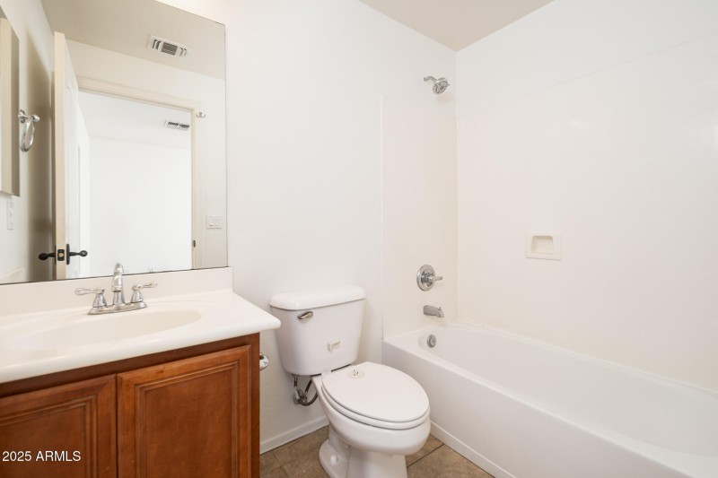 21_Bed4-Bath_01