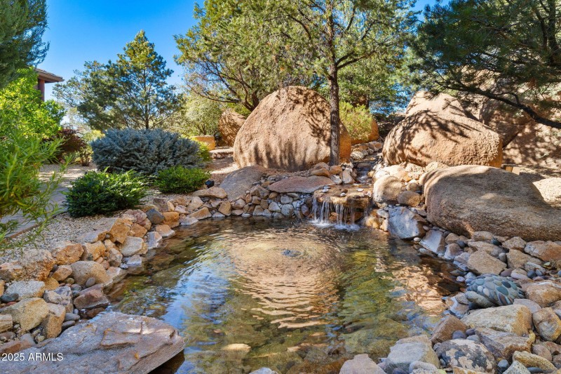 81-Water Feature (2)