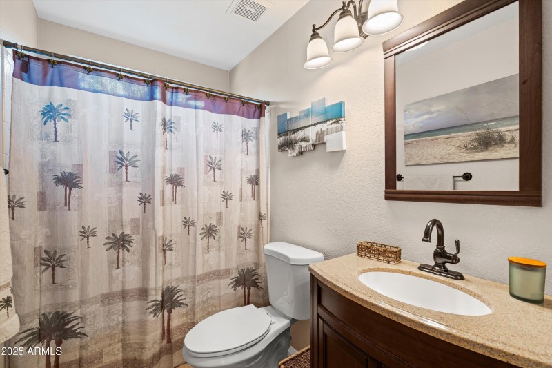 25-Bathroom