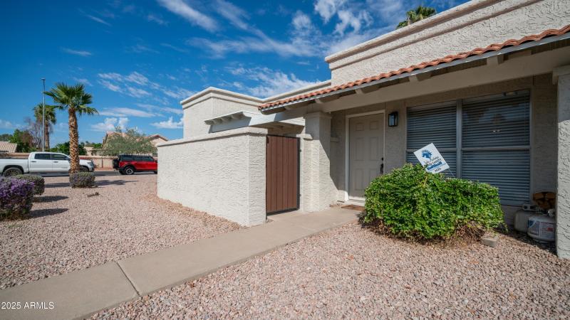 765 N Arrowhead Exterior Photos-2