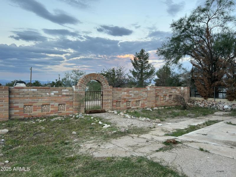 -2500092835701239662