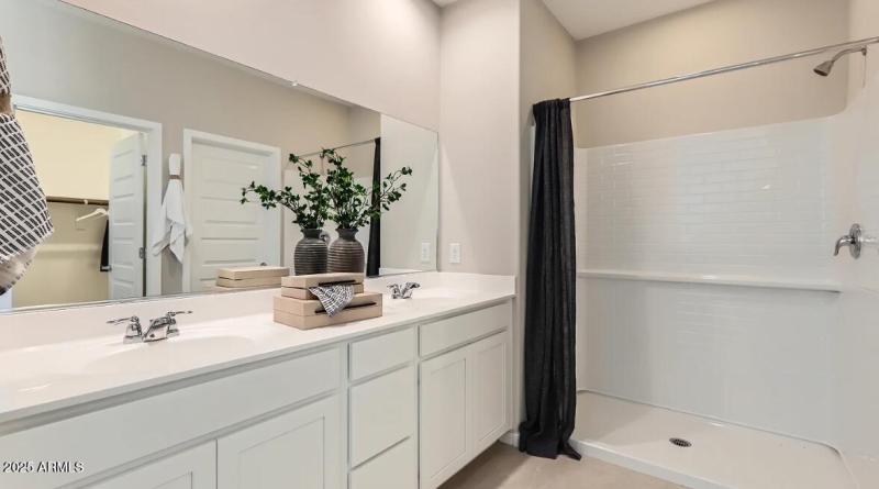 Owners Bath