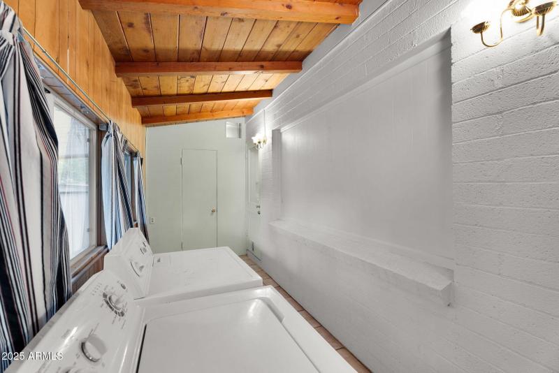 31-web-or-mls-832 Paxton Ave - 34