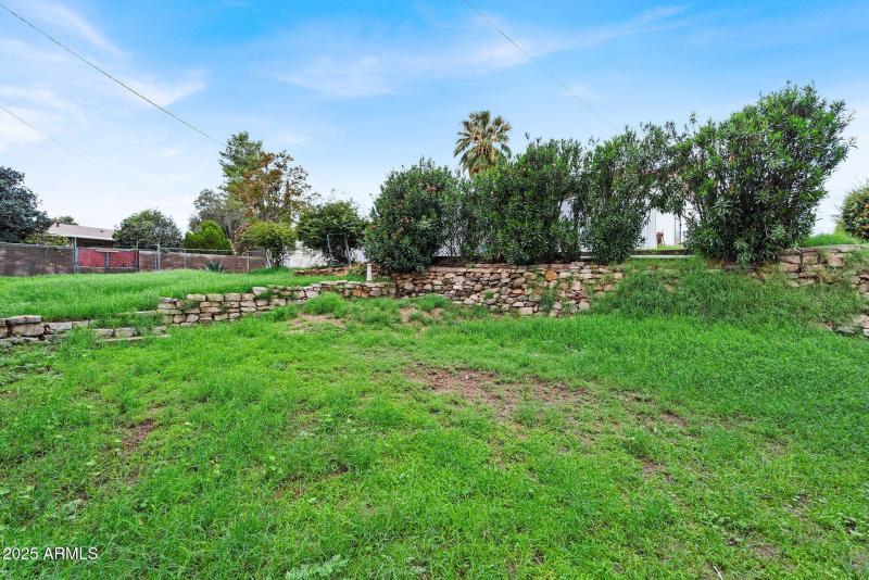 36-web-or-mls-832 Paxton Ave - 42