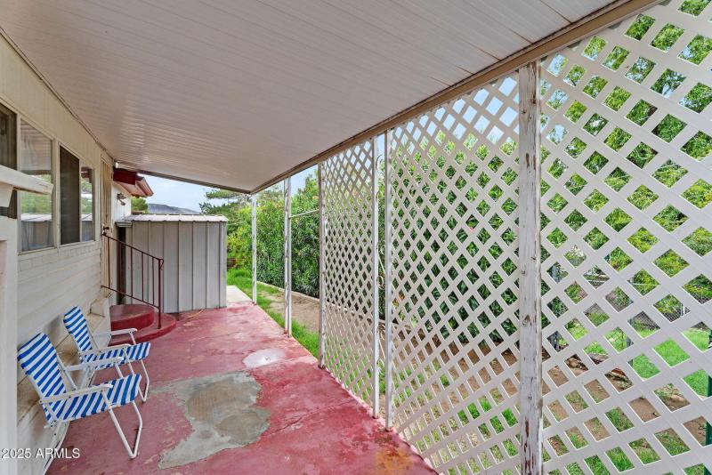 41-web-or-mls-832 Paxton Ave - 37