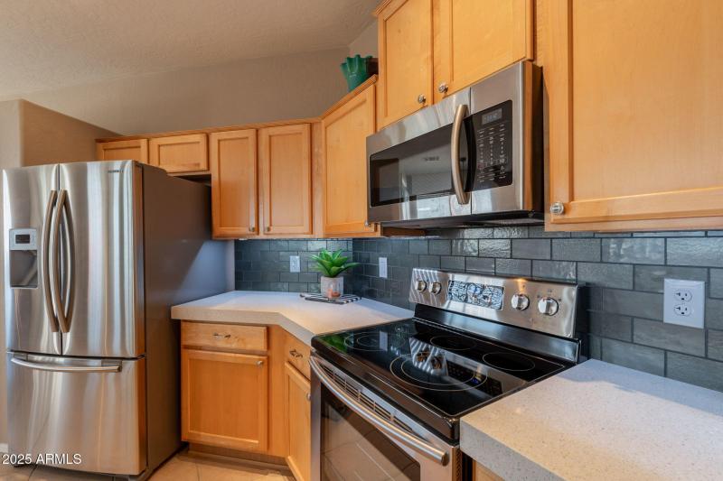 Under cabinet lighting