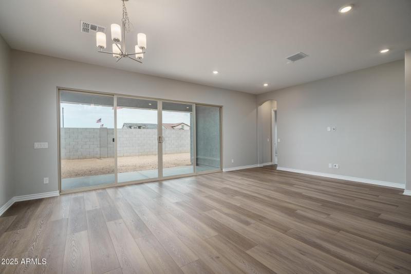 6) DINING TO GREAT ROOM