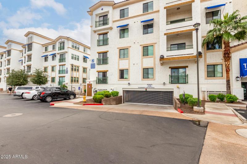 31 Queen Creek