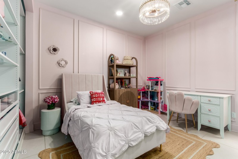 Guest Room 2