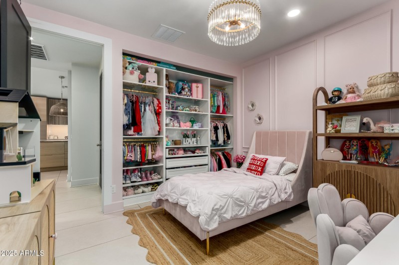 Guest Room 2
