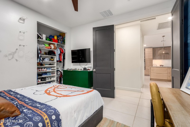 Guest Room 3