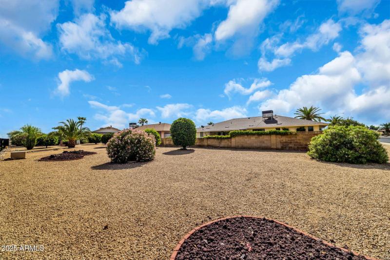 Extra large rearyard