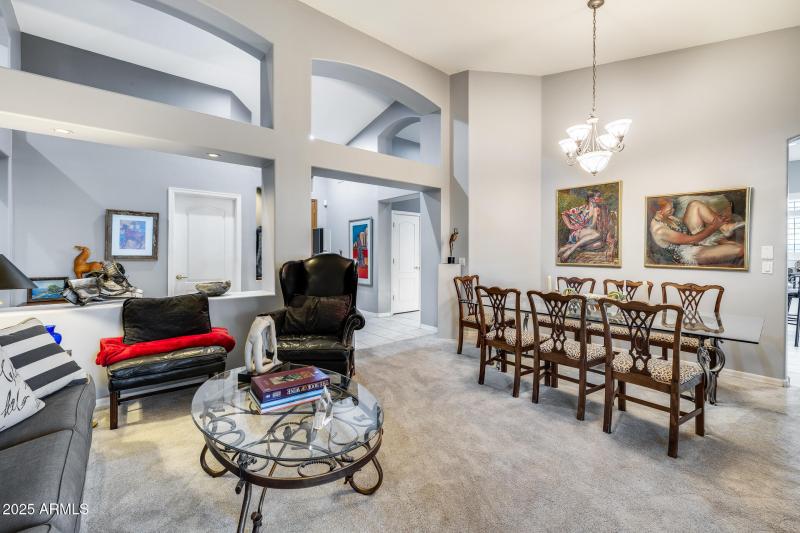 Living Rm & Dining
