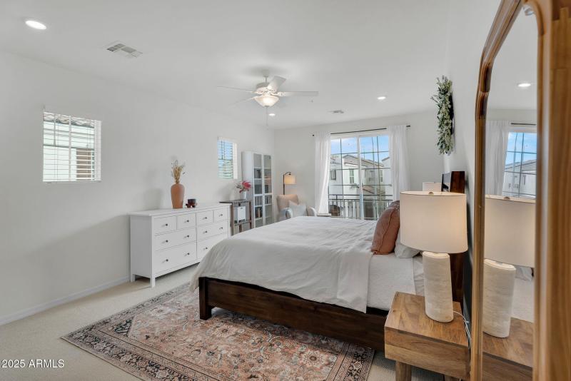 21-web-or-mls-Raleigh-26