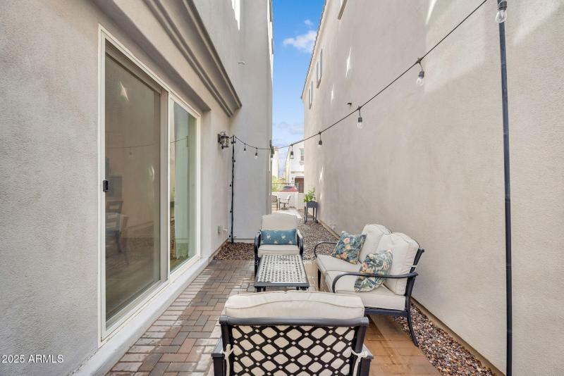 43-web-or-mls-Raleigh-40