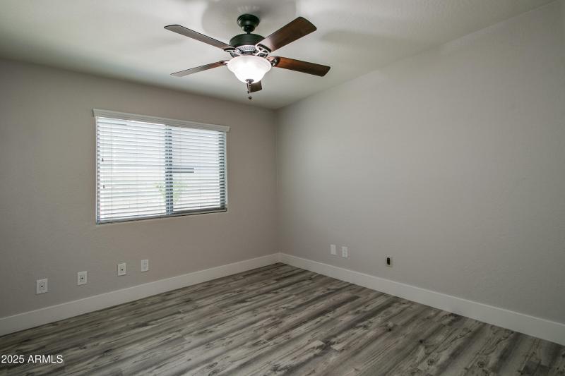 6620 W Louise