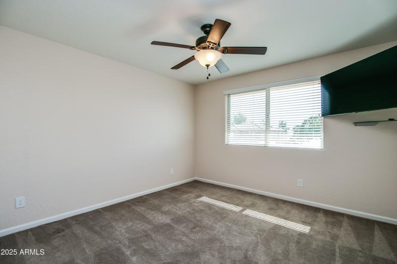 6620 W Louise