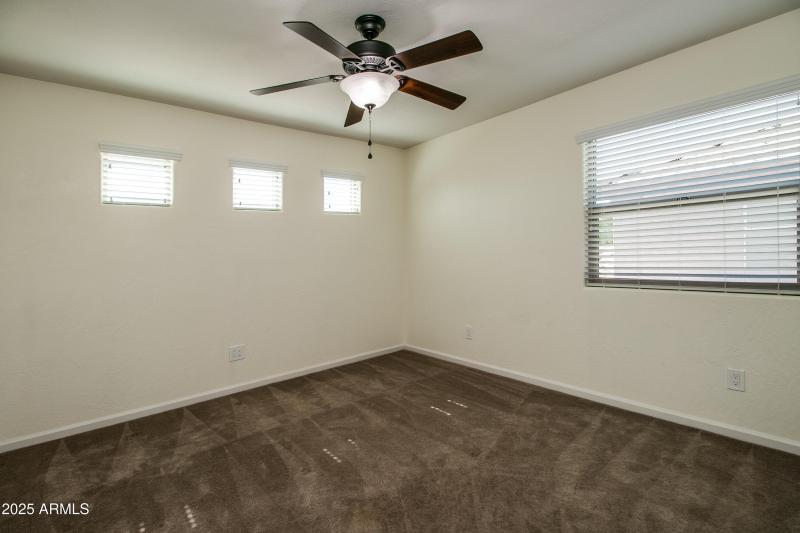 6620 W Louise