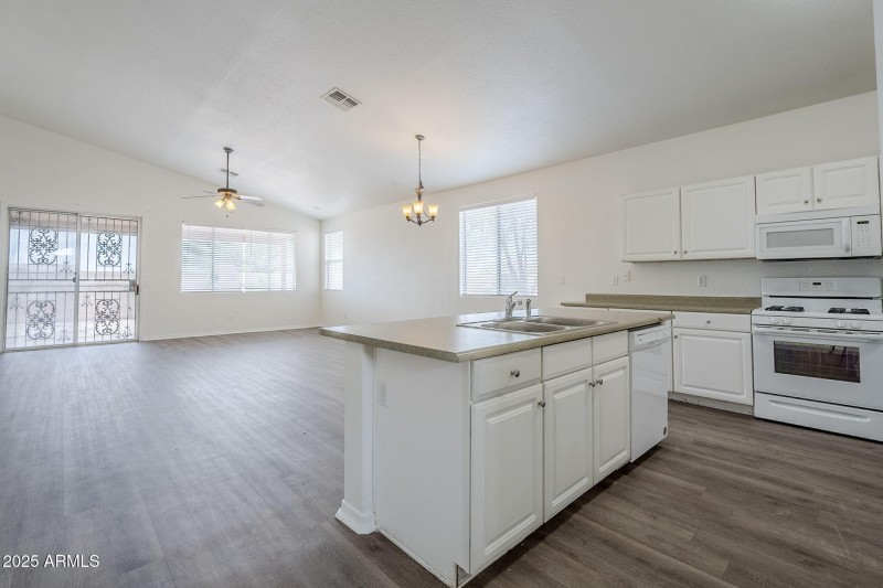 11-web-or-mls-34th-11