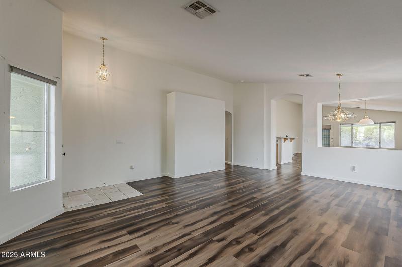 6-web-or-mls-Topeka-6