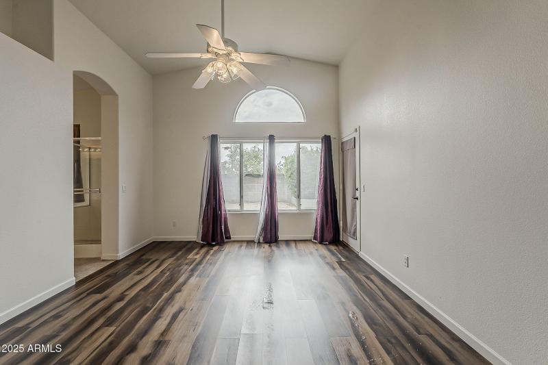 30-web-or-mls-Topeka-30