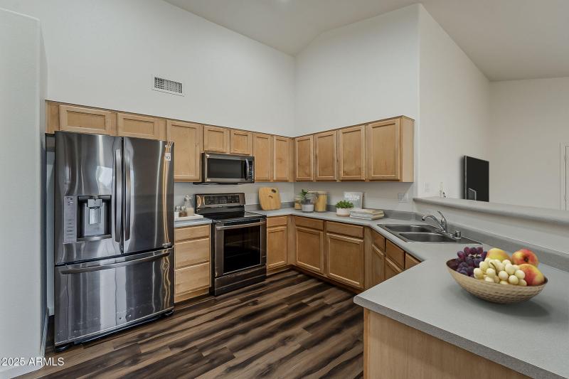 49-web-or-mls-Topeka-15 kitchen_VS